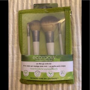 New EcoTools 5 Piece On the Go Style Kit